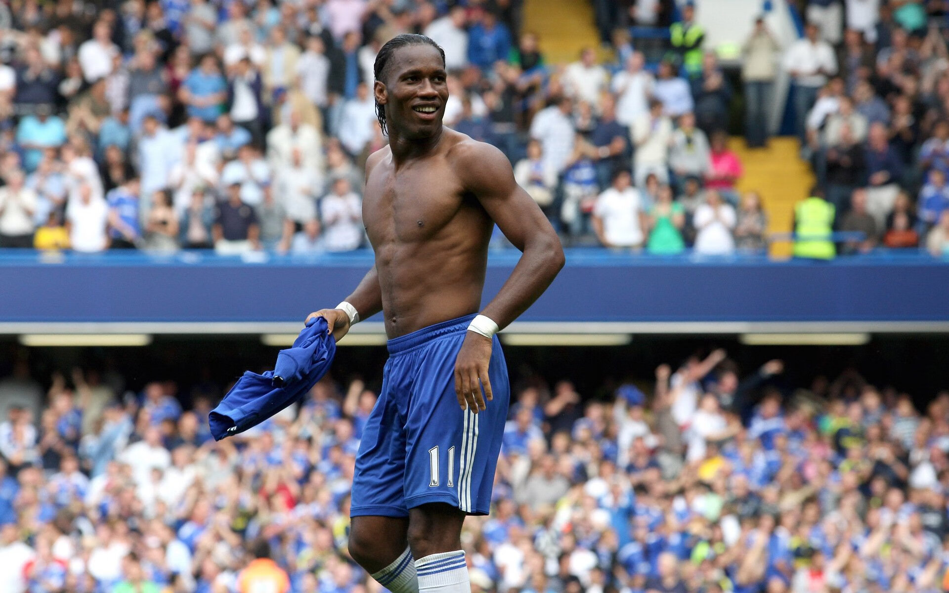 开云在线直播-诸如足球短视频、直播带货等新兴盈利模式崛起，短视频足球类自媒体